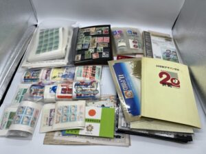 大量の切手シート